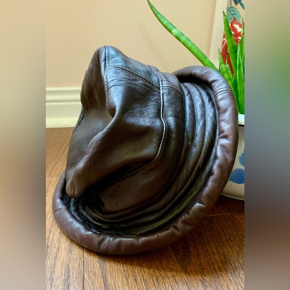 Lord & Taylor made in Italy 🇮🇹 Leather hat - Picture 2 of 15